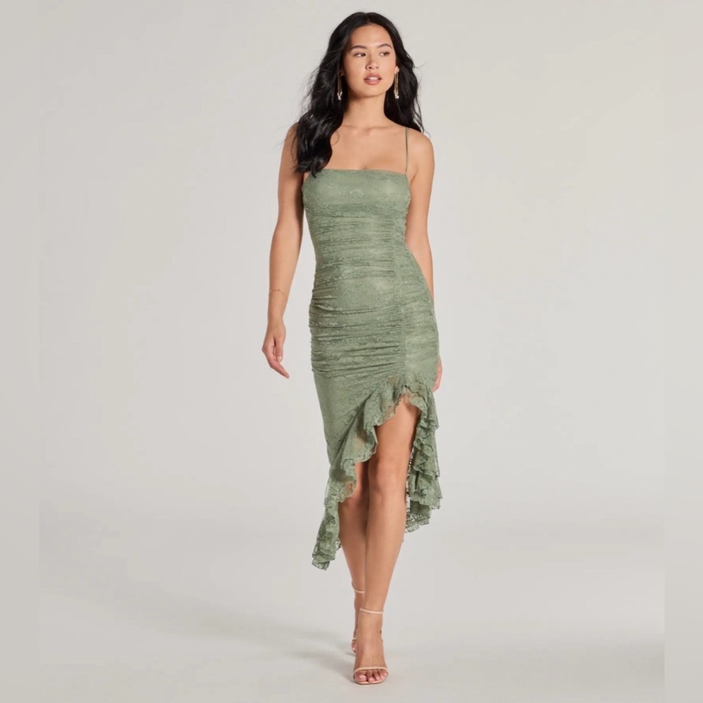 Windsor Enchanted Moment Floral Ruffled Lace Midi Dress - L
